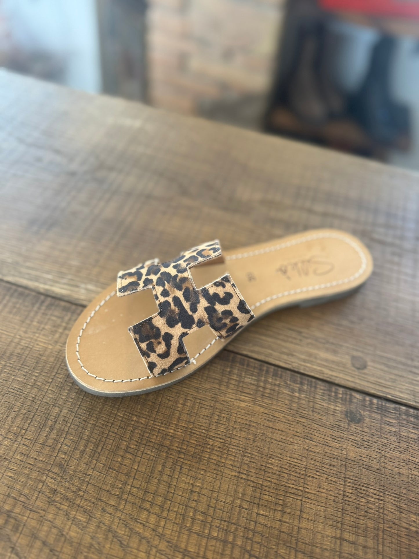 Silkó Šľapky s leopardím vzorom