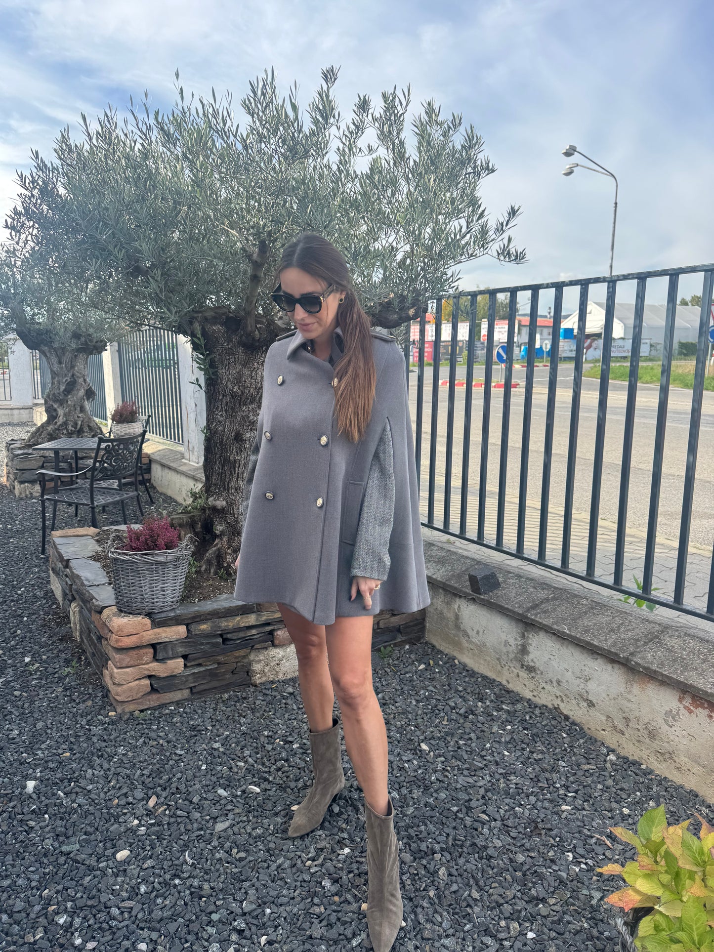 Babylon Pončo sivé